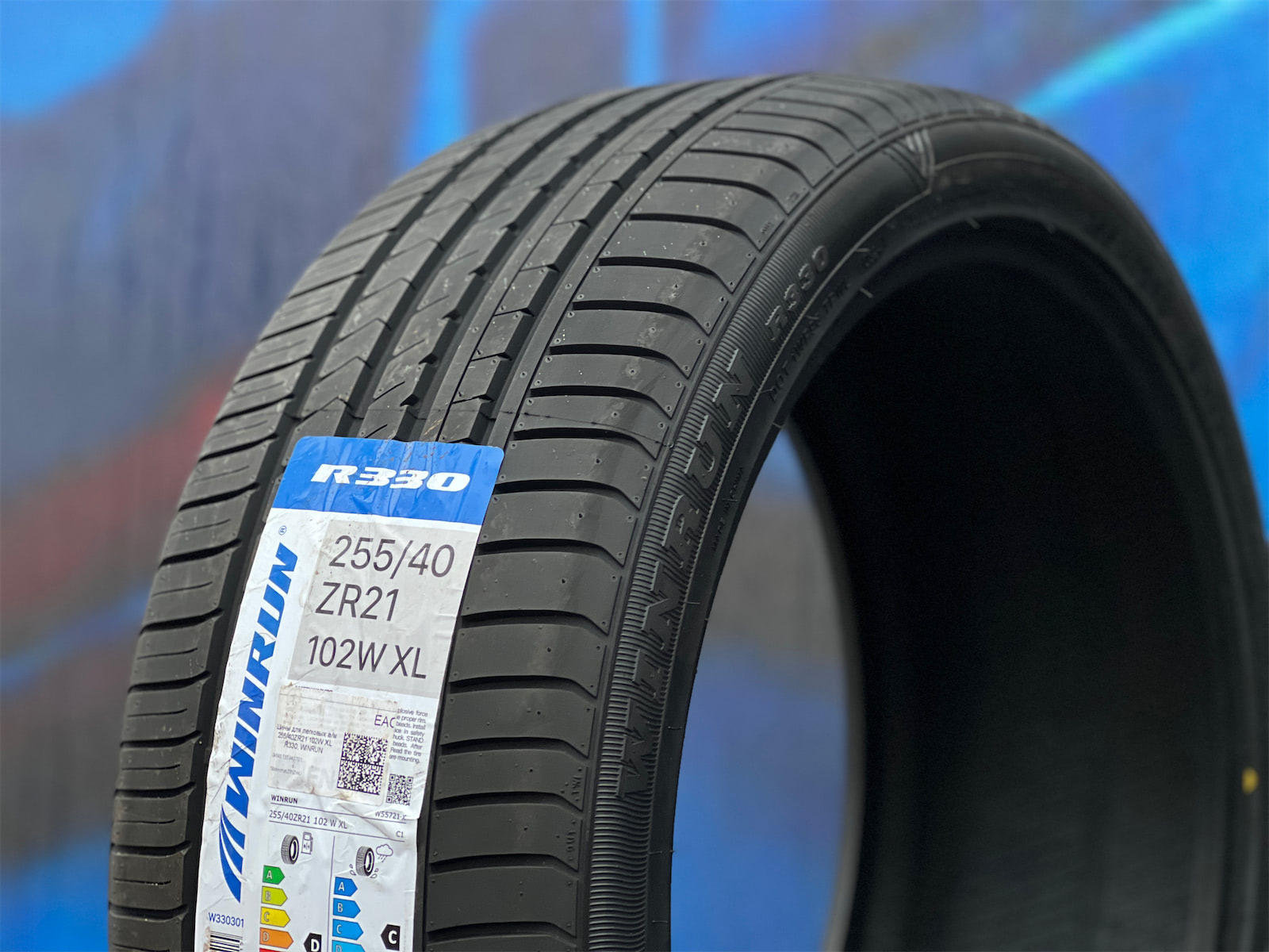 Комплект (4 шт) Winrun R330 255/40 R21 102W