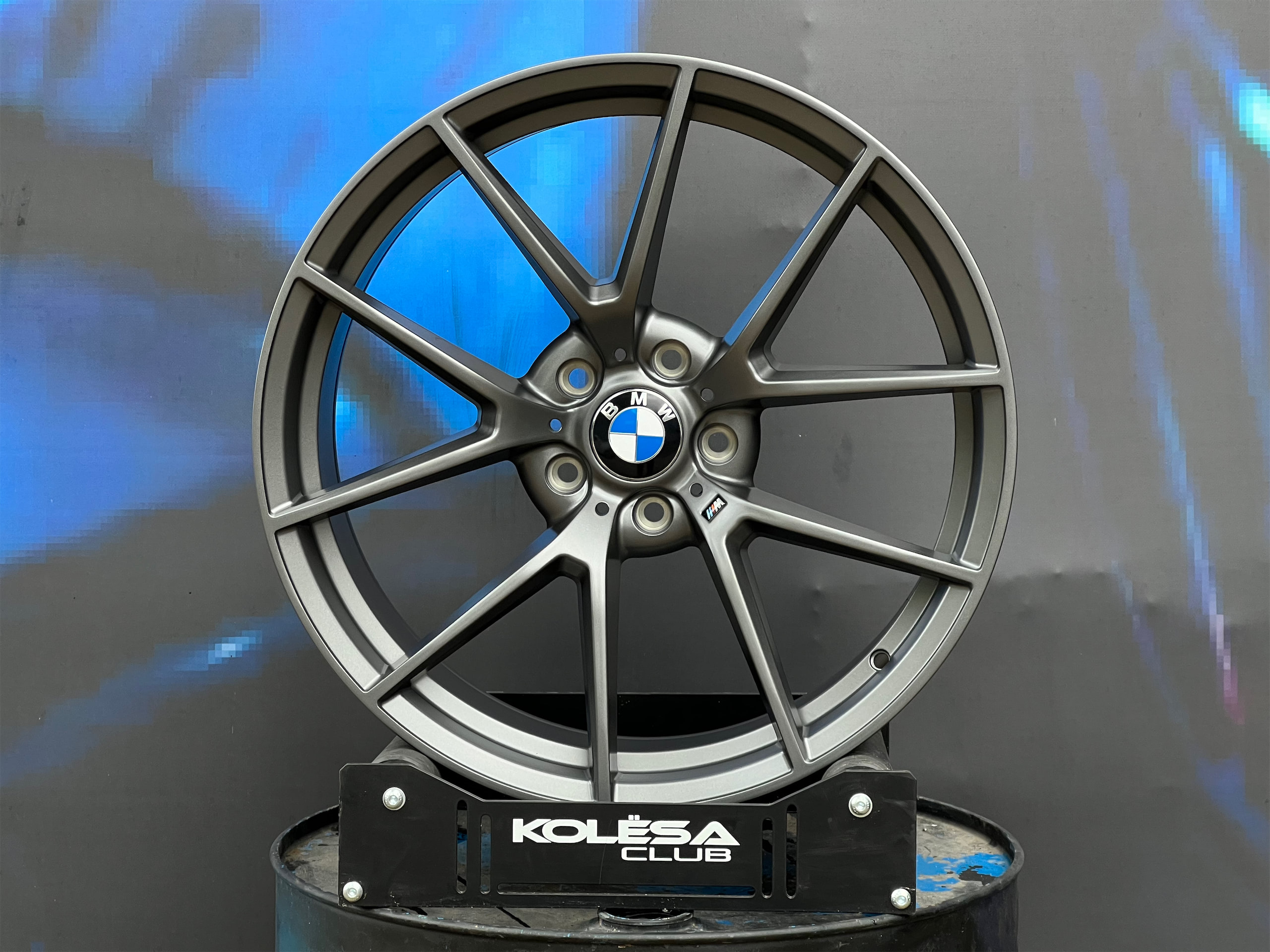 Комплект BW Wheels 763M 8,5j-19 5*120 et35 d72,6 и 9,5j-19 5*120 d72,6 MG