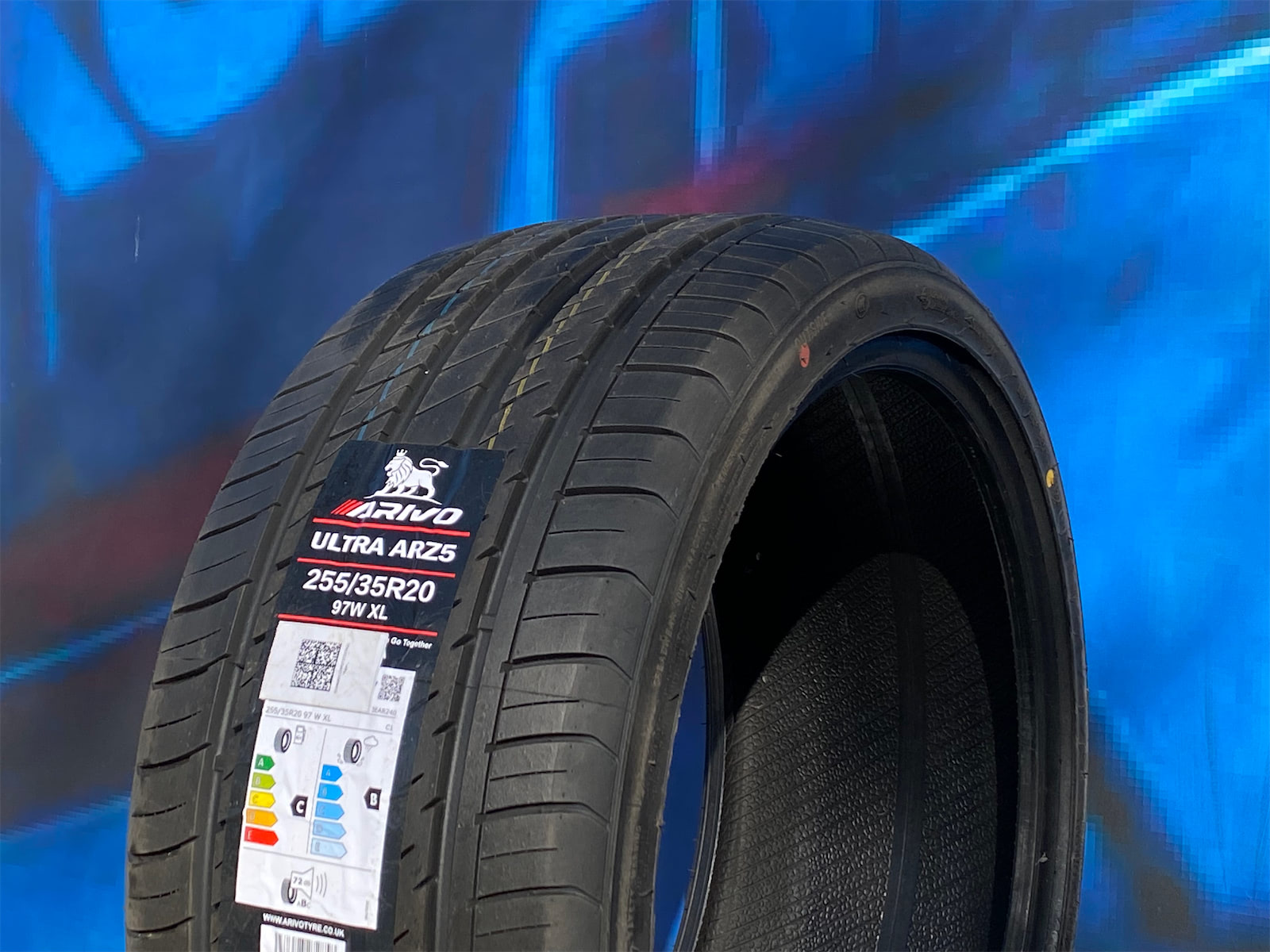 Комплект (4 шт) Arivo Ultra ARZ5 255/35 R20 97W