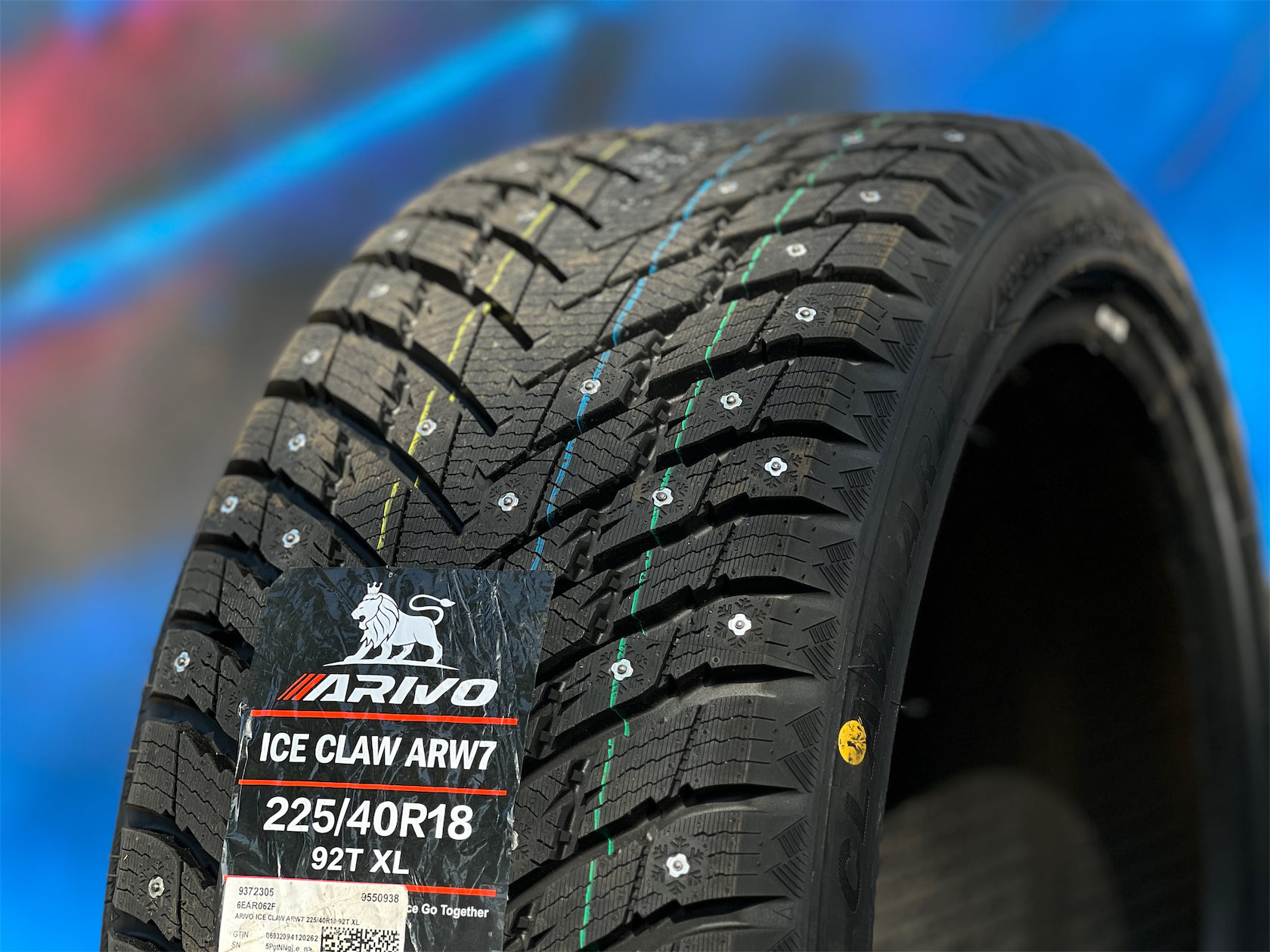 Комплект (4 шт) Arivo Ice Claw ARW7 225/40 R18 92T