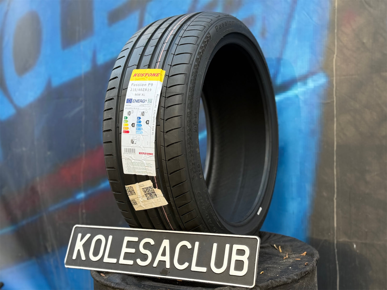 Комплект (4 шт) Kustone Passion P9 235/40 R19 96W