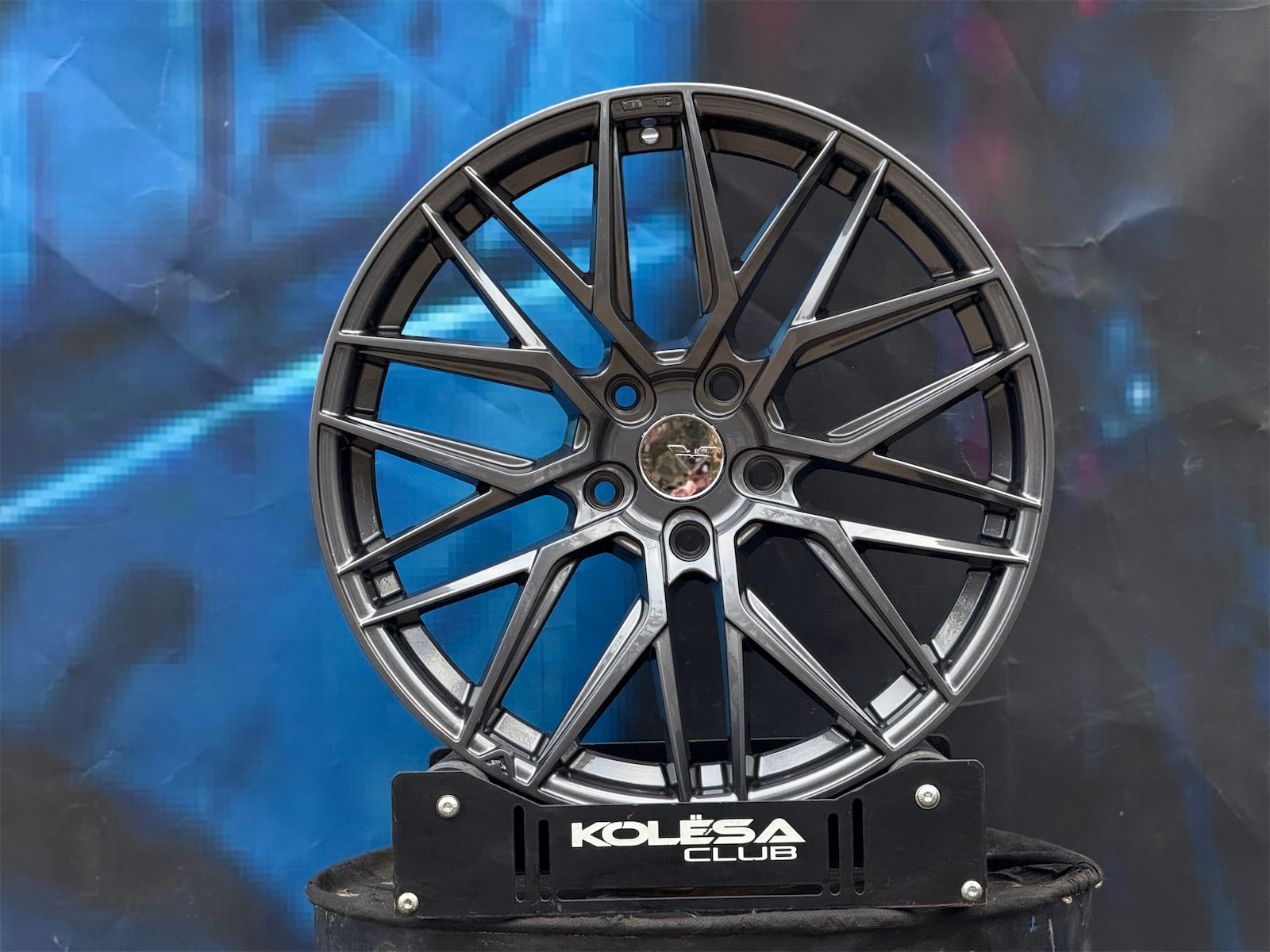 Комплект Vorsteiner Design VFF107 9,5j-19 5*120 et40 d72,6 и 8,5j-19 5*120 d72,6 GM