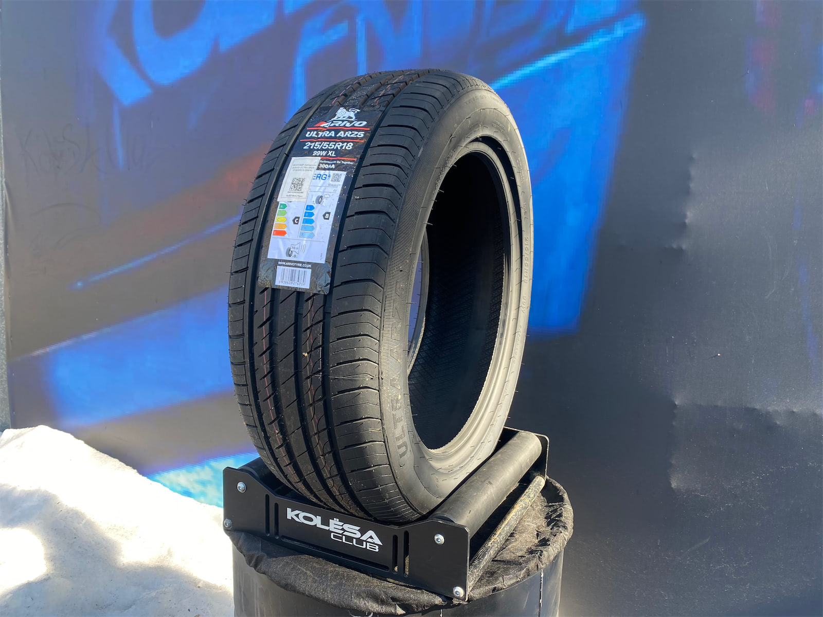 Arivo Ultra ARZ5 215/55 R18 99W