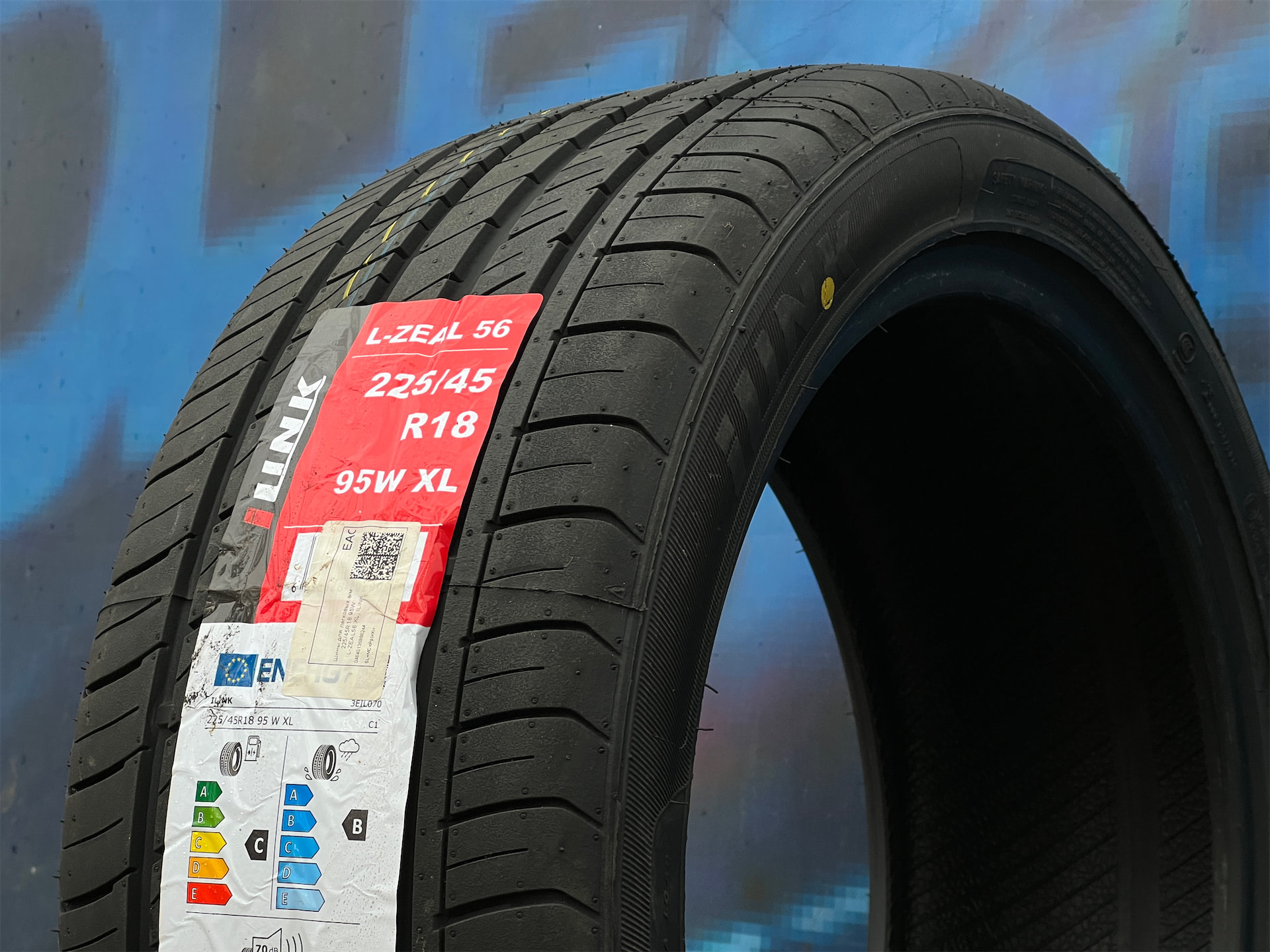 Комплект (4 шт) iLink L-Zeal 56 225/45 R18 95W