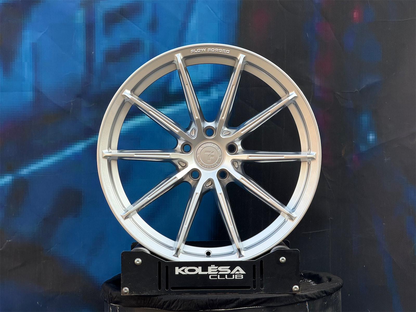 Комплект Titan Forged FA834 9,5j-19 5*120 et33 d72,6 и 8,5j-19 5*120 d72,6 HS