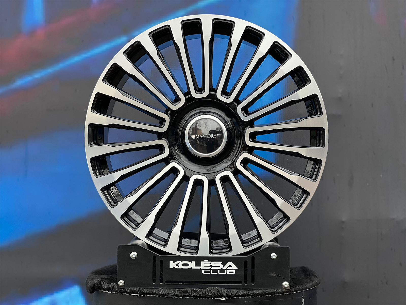 Комплект (4 шт) Mansory Design FS23 9j-20 6*139,7 ET15 d106,1 GBF