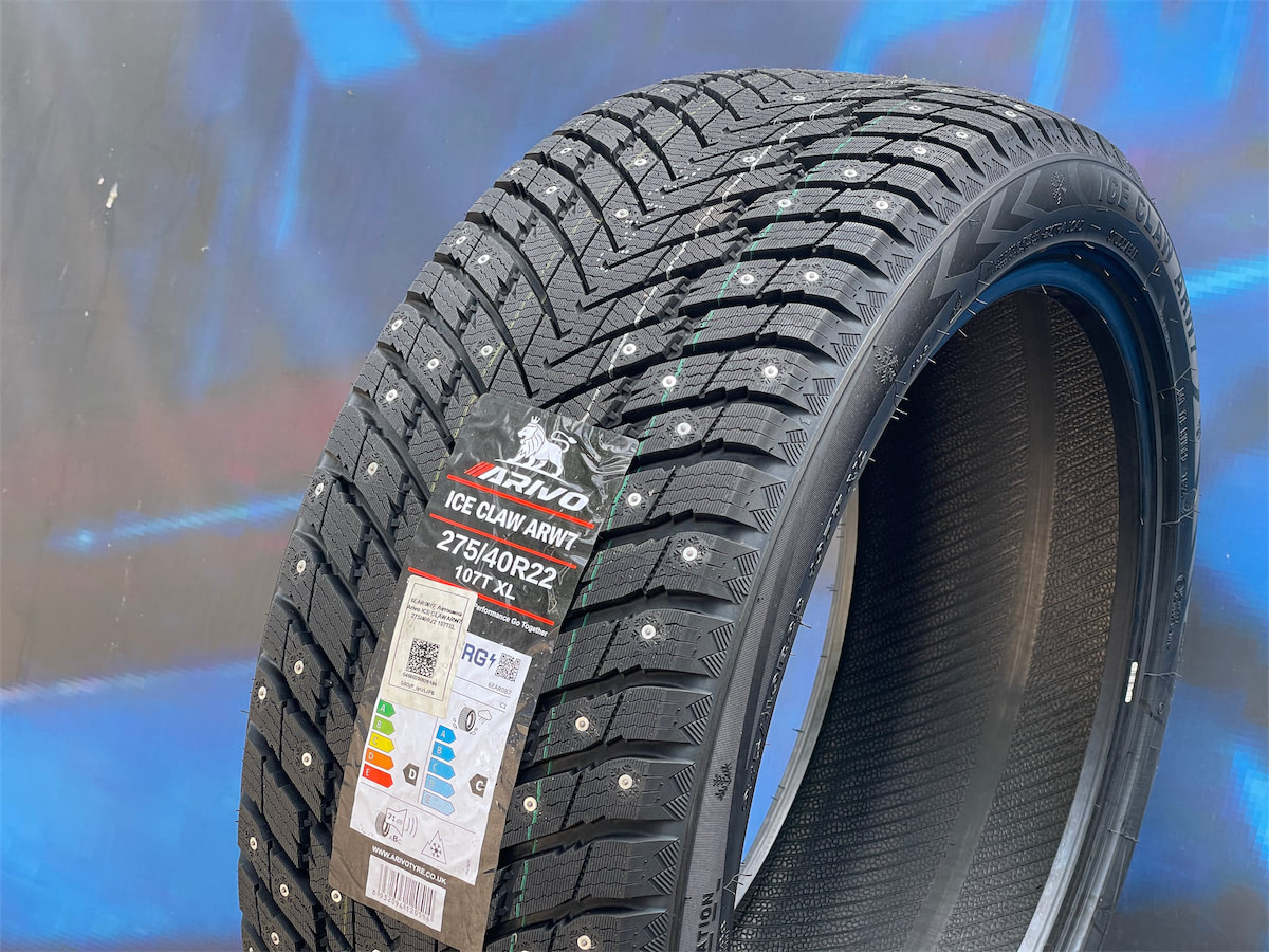 Arivo Ice Claw ARW7 275/40 R22 107T
