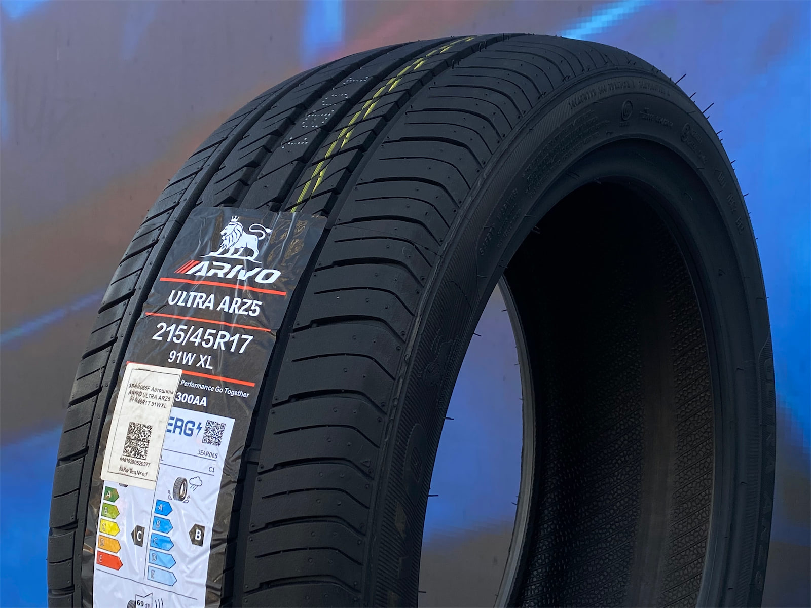 Arivo Ultra ARZ5 215/45 R17 91W