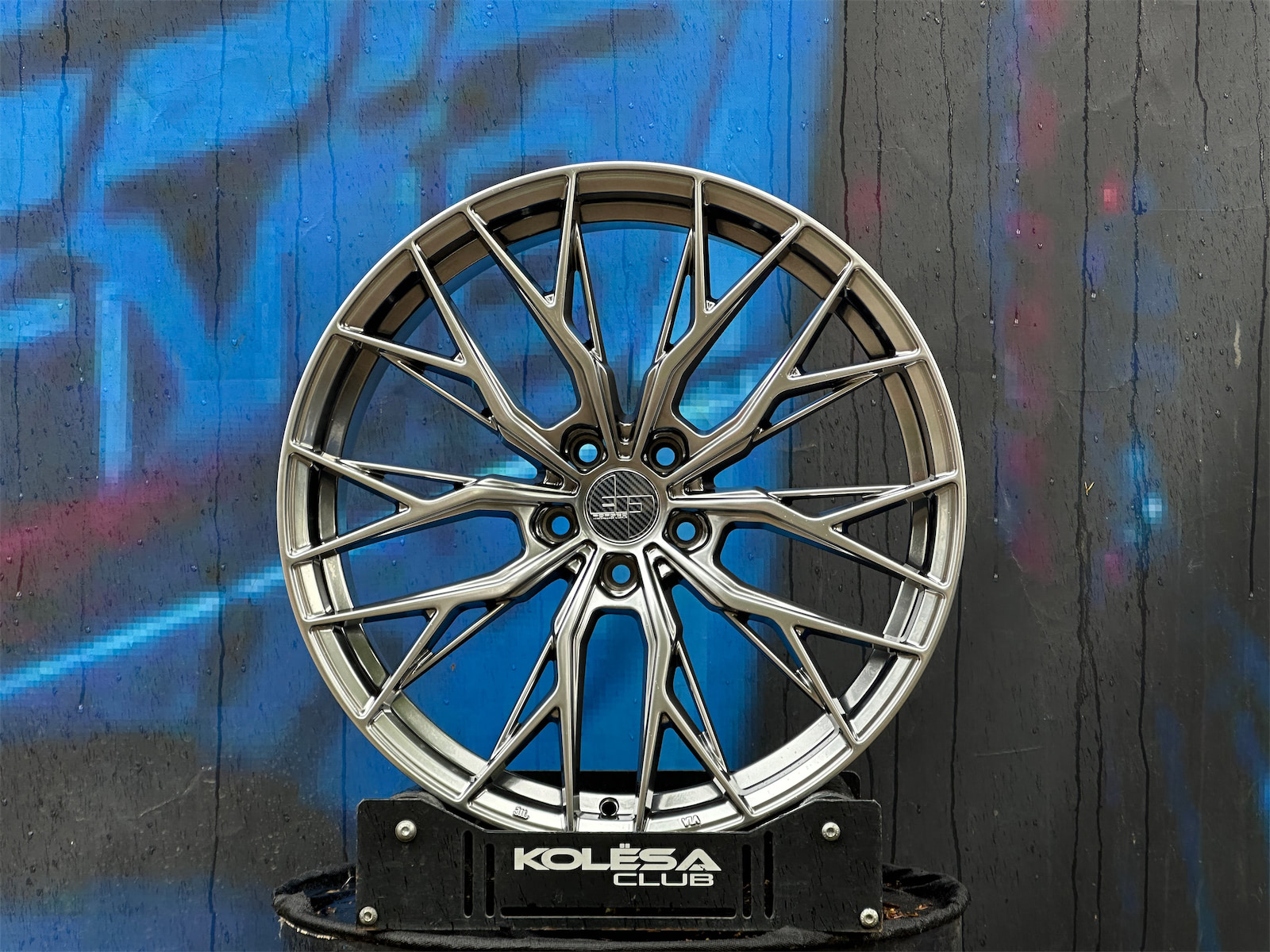 Комплект (4 шт) 305Forged Design UF165 7,5j-17 5*114,3 ET38 d73,1 HB
