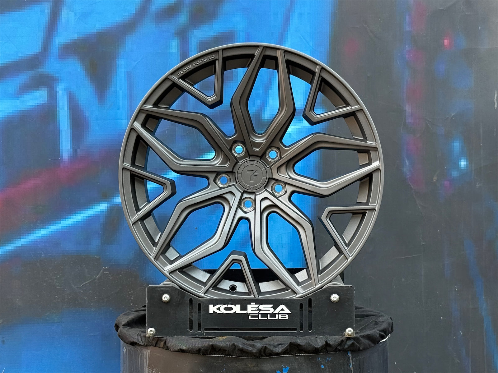 Комплект Titan Forged FA753 9,5j-19 5*120 et35 d72,6 и 8,5j-19 5*120 d72,6 MG