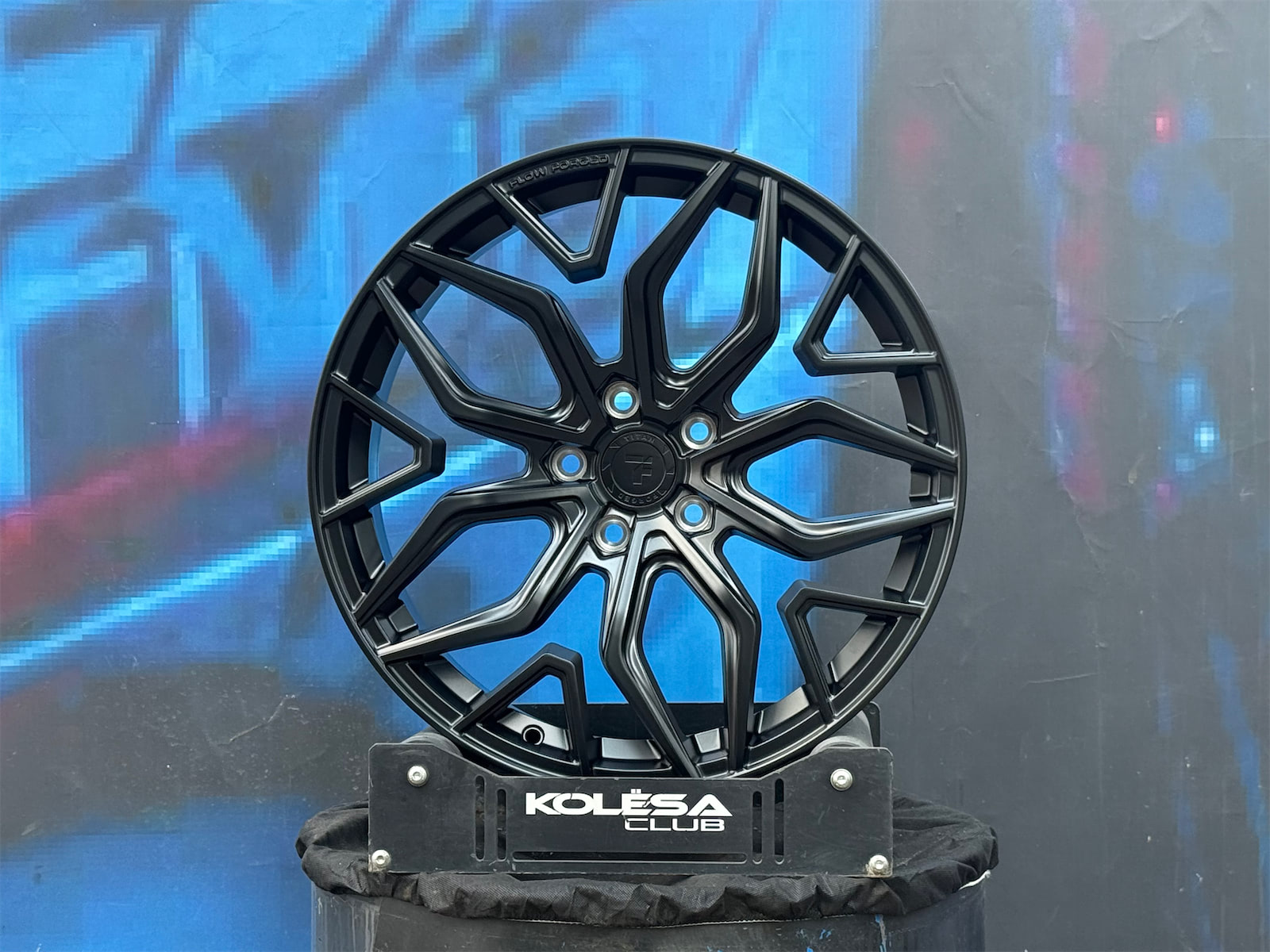 Комплект Titan Forged FA753 9,5j-19 5*120 et35 d72,6 и 8,5j-19 5*120 d72,6 MB