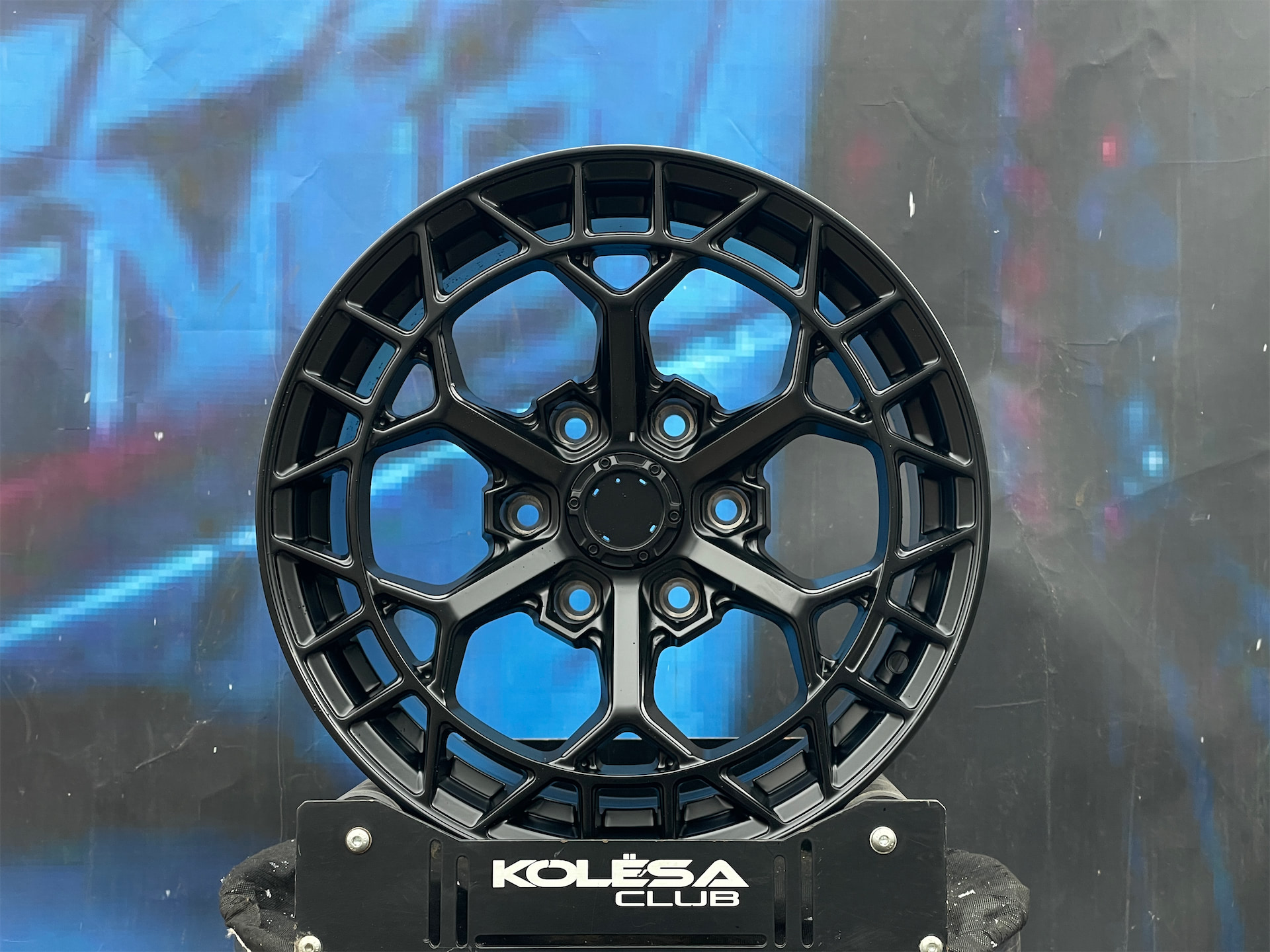 Комплект (4 шт) Titan Forged FA721 9j-17 6*139,7 ET0 d110,1 MB