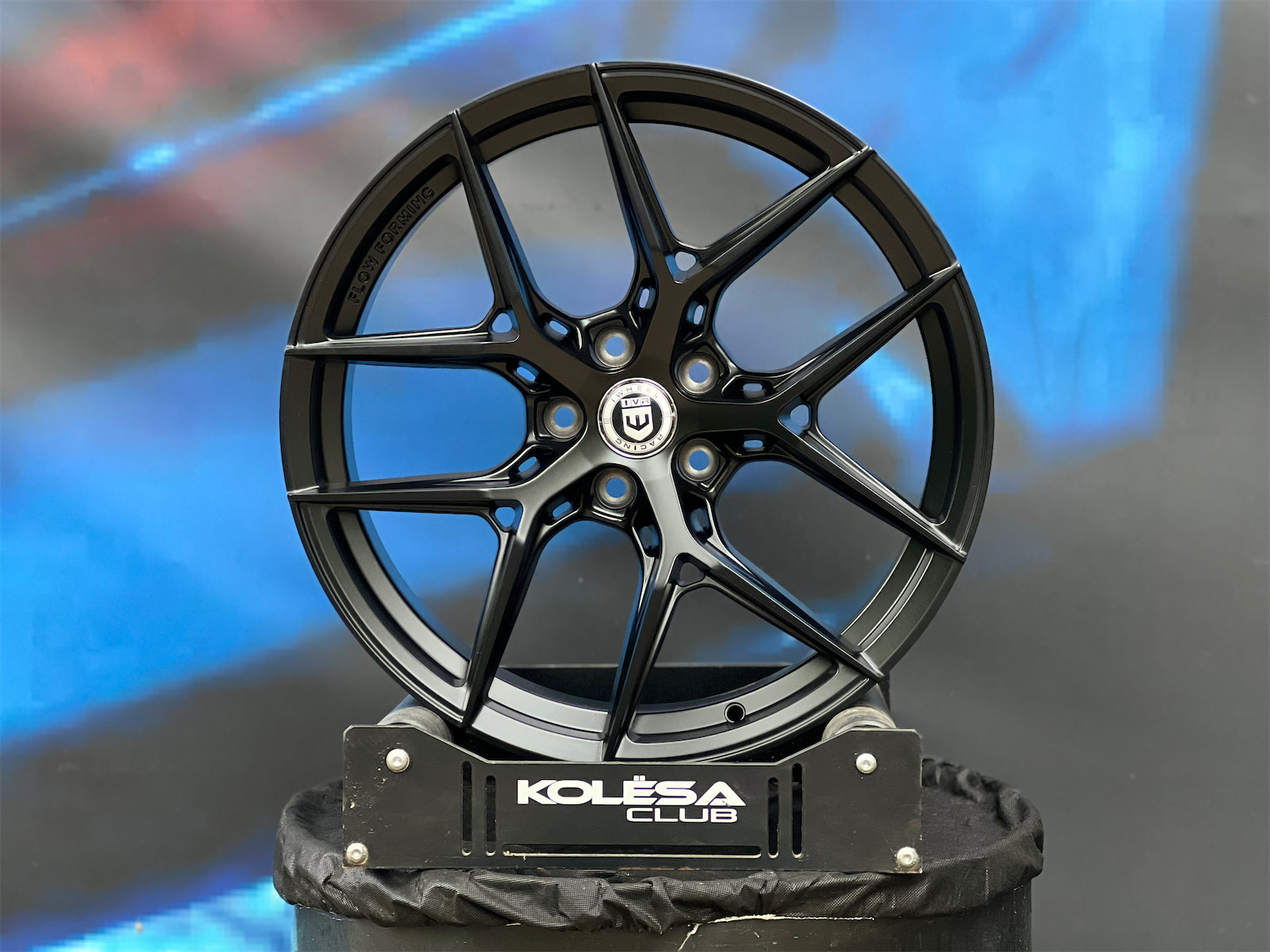 Комплект Vossen Design HF5 9,5j-19 5*120 et35 d72,6 и 8,5j-19 5*120 d72,6 MB