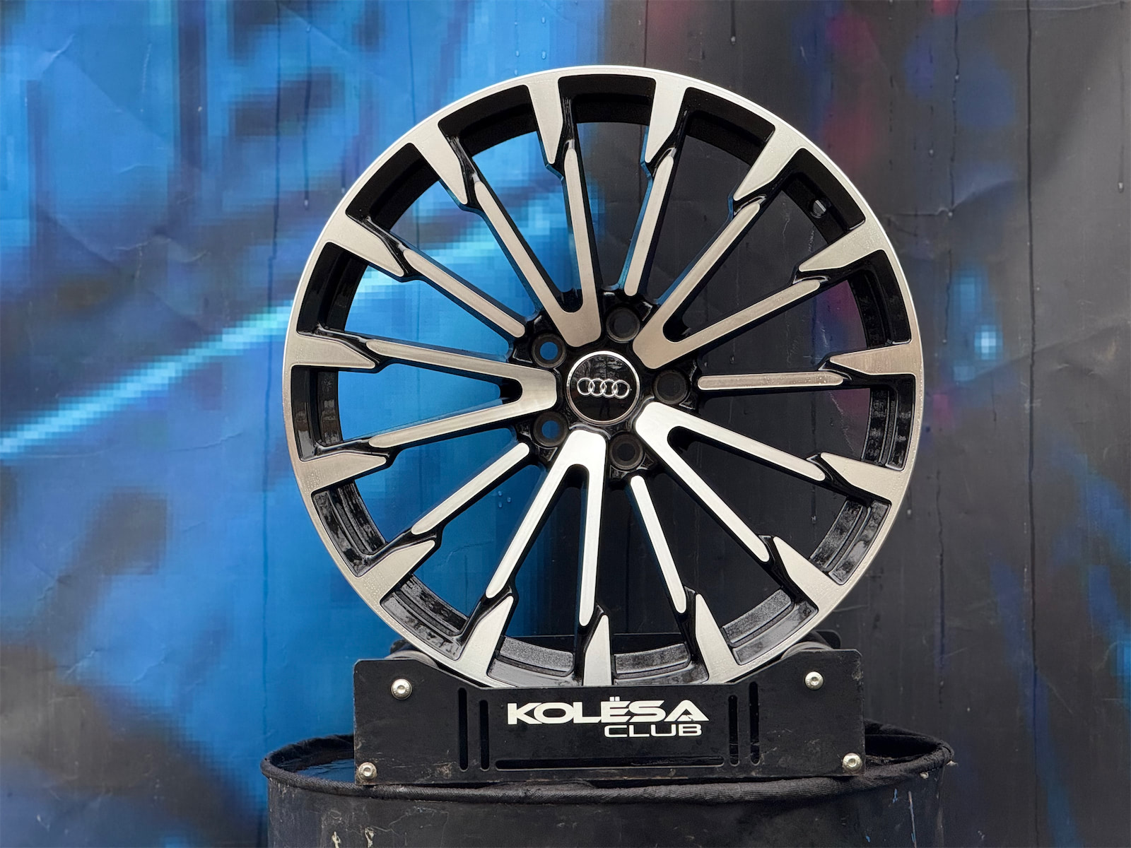 Комплект (4 шт) BW Wheels 0351 8,5j-19 5*112 ET30 d66,6 GBF