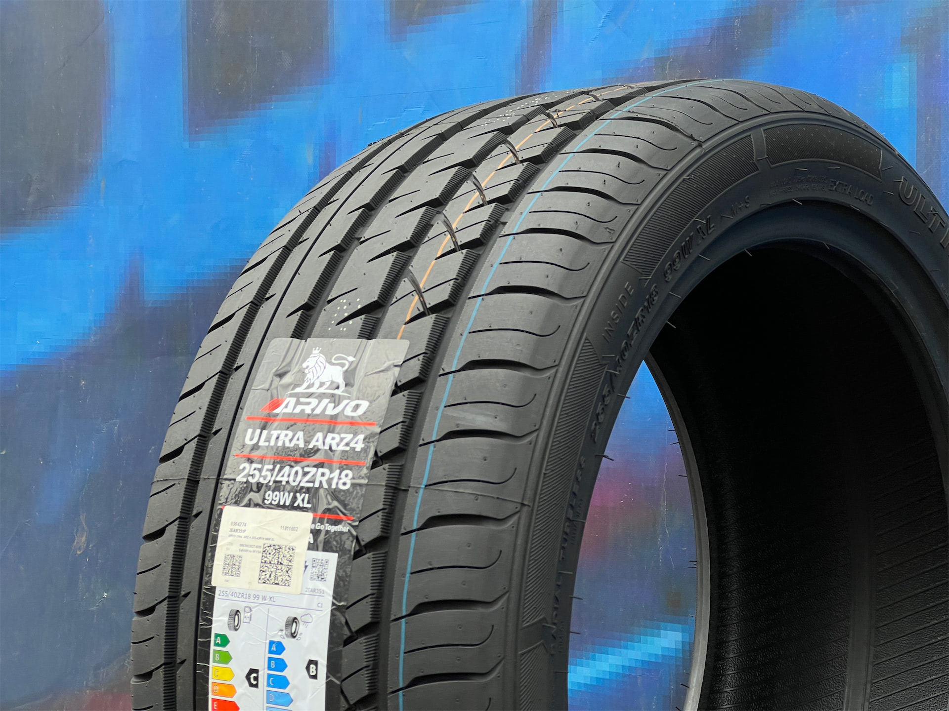 Arivo Ultra ARZ4 255/40 R18 99W