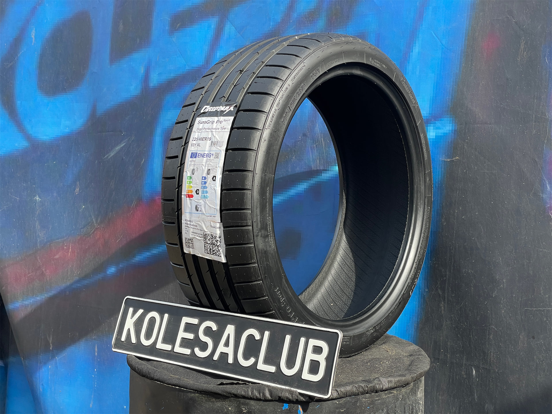 Комплект (4 шт) Gripmax SureGrip Pro Sport 225/40 R19 93Y