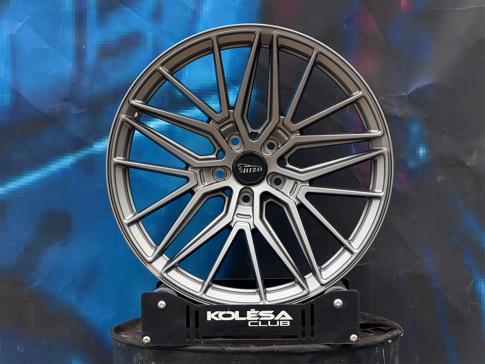 Комплект Rizo RS4 9,5j-20 5*120 et38 d72,6 и 8,5j-20 5*120 d72,6 MG
