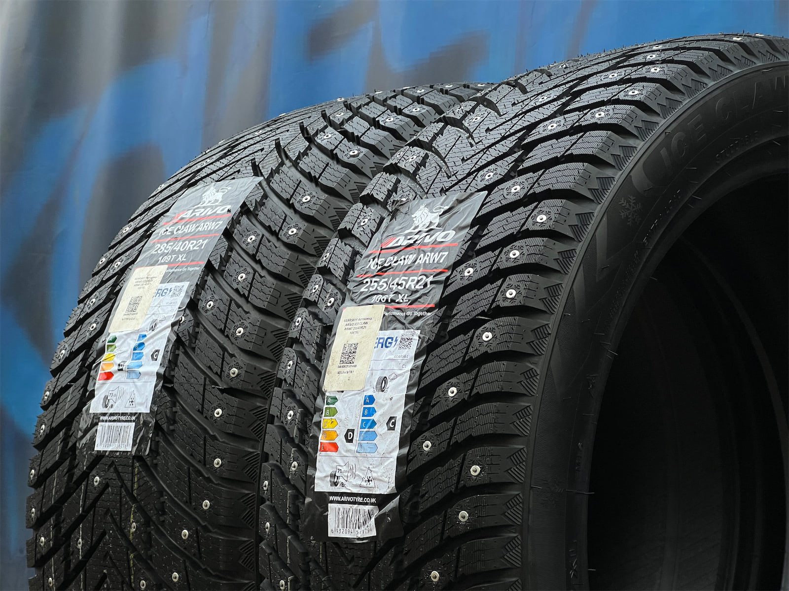 Комплект разноширокий Arivo Ice Claw ARW7 285/40 R21 и 255/45 R21