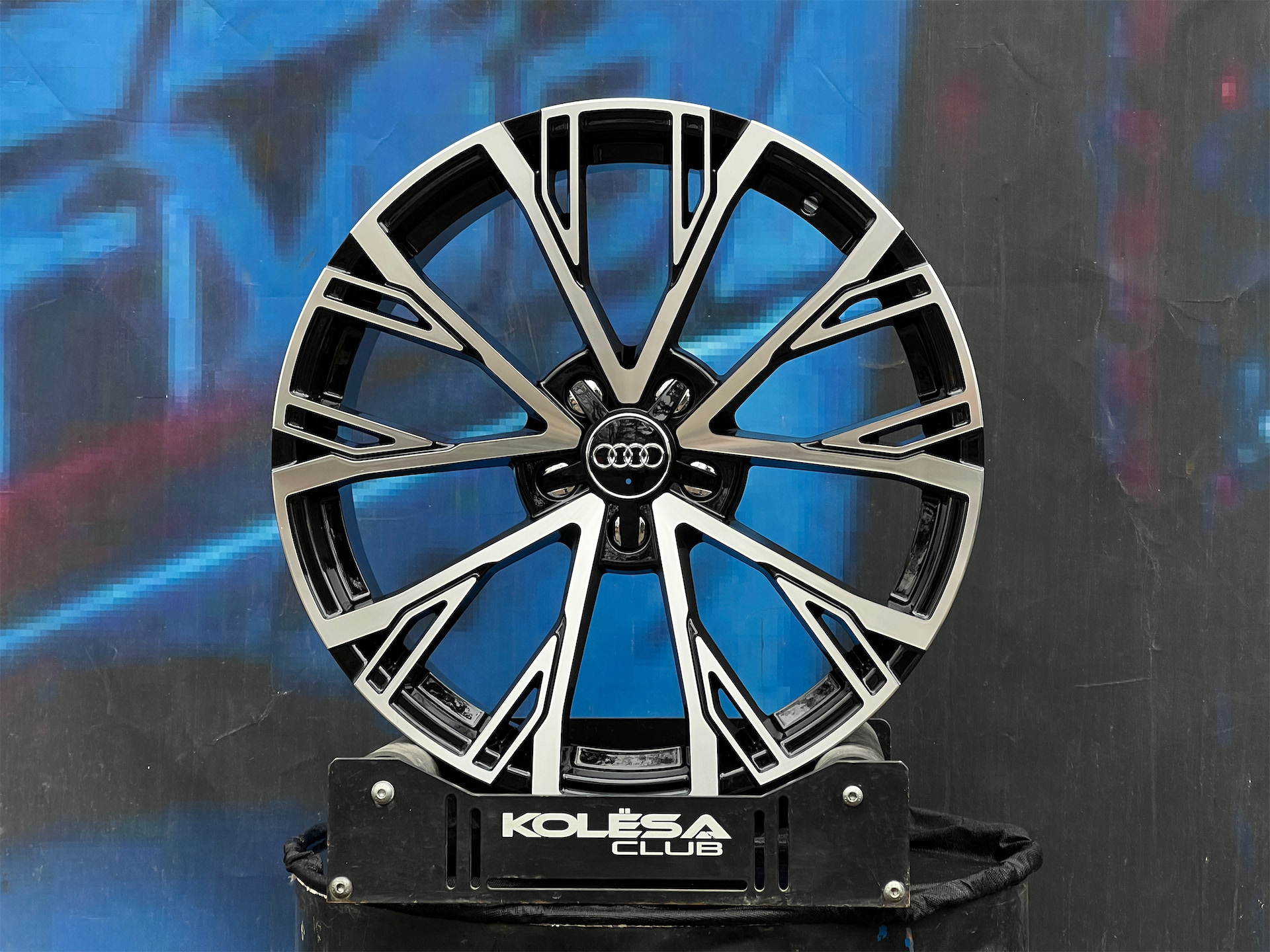 Комплект (4 шт) BW Wheels 5170 8,5j-19 5*112 ET35 d66,6 GBF