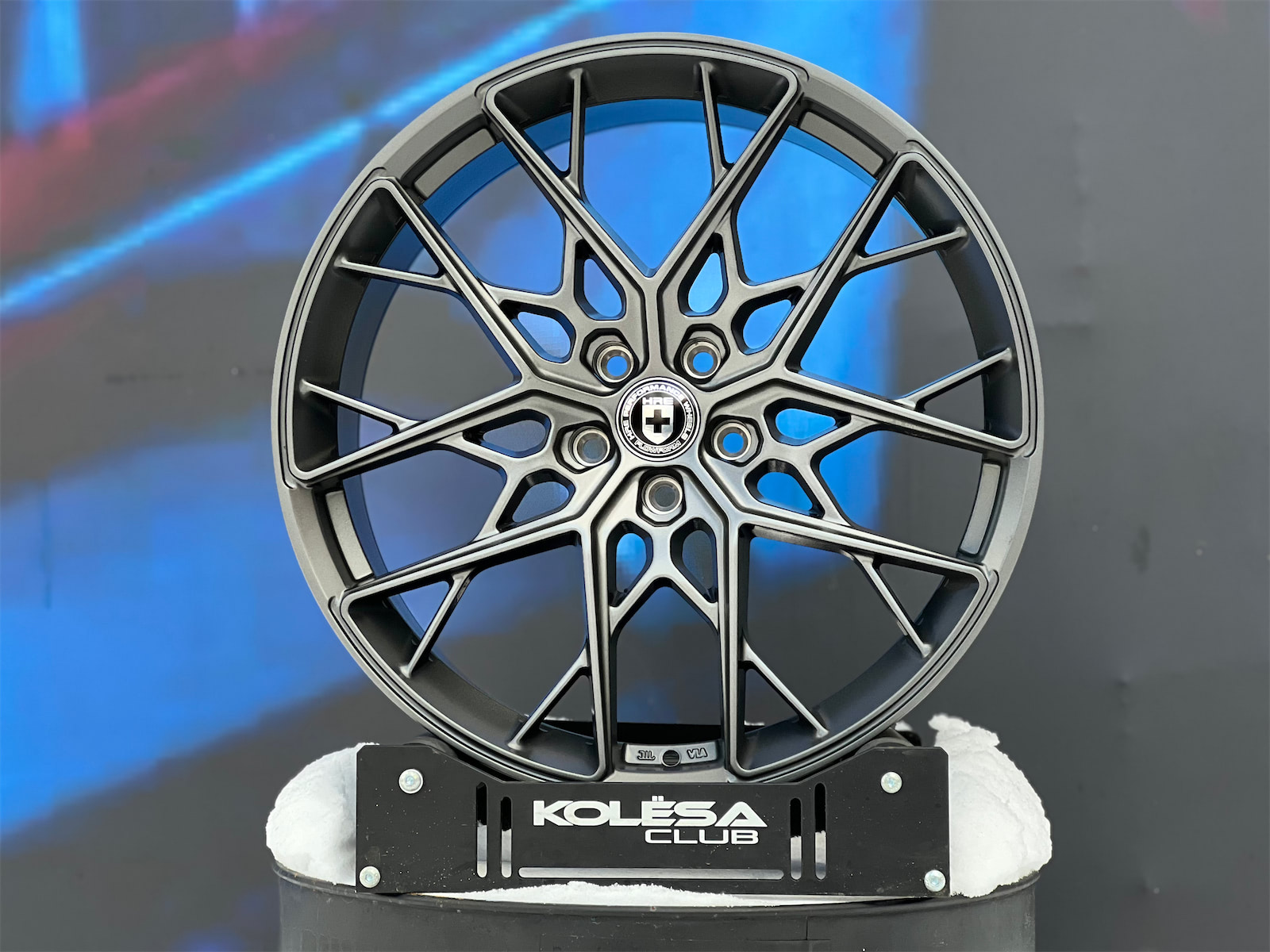 HRE Design FF10 7,5j-17 5*114,3 ET38 d73,1 MG
