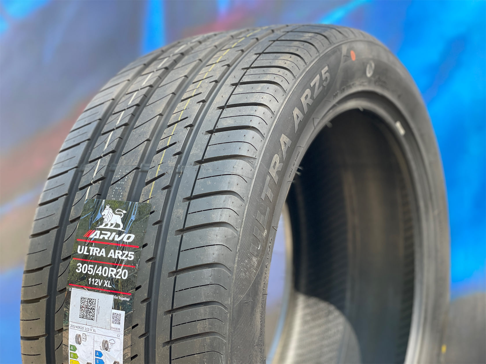 Arivo Ultra ARZ5 305/40 R20 112V