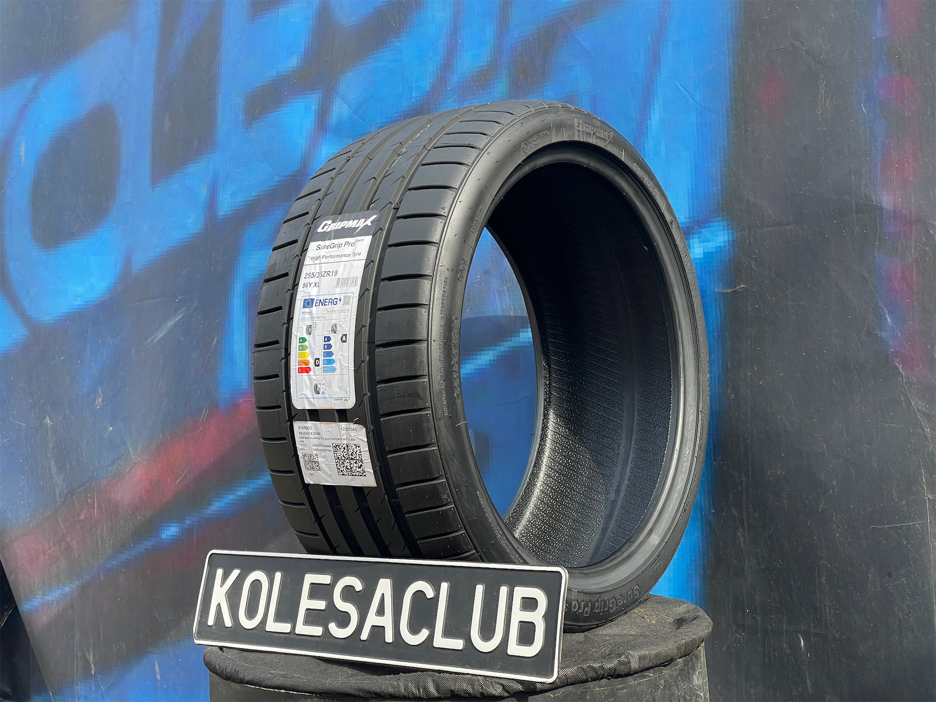 Комплект (4 шт) Gripmax SureGrip Pro Sport 255/35 R19 93Y