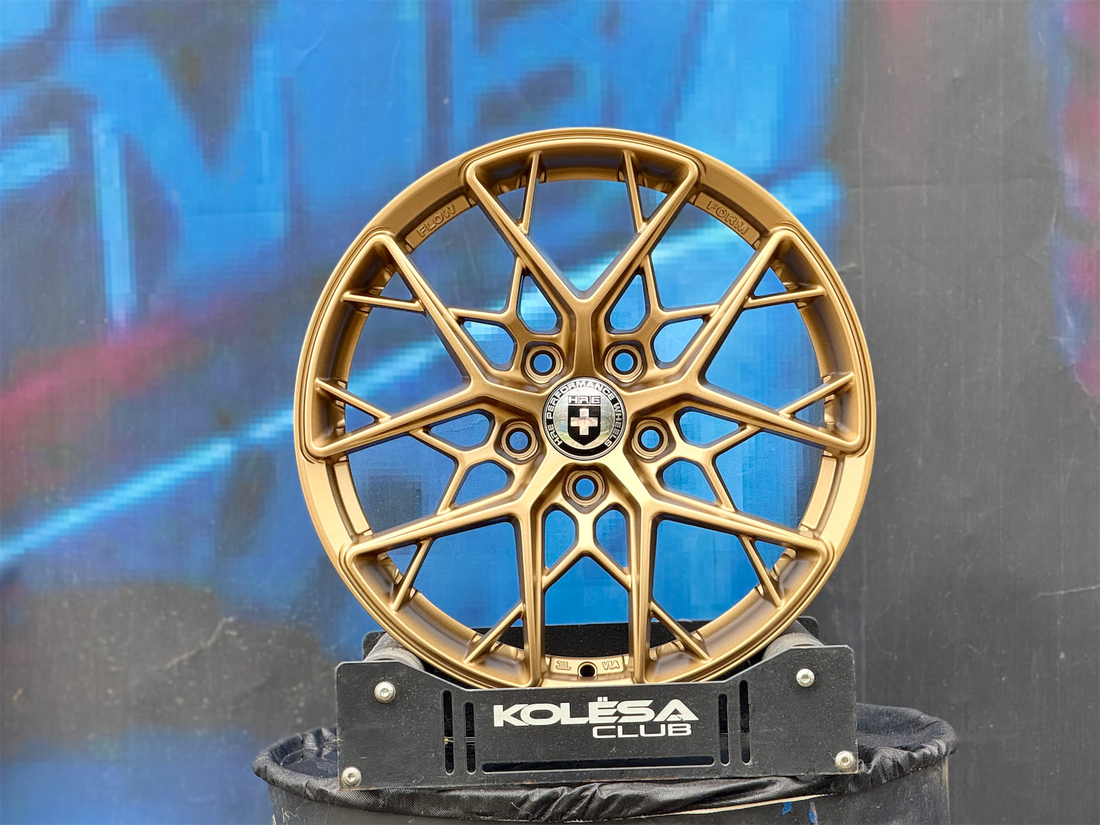 HRE Design FF10 7,5j-17 5*114,3 ET38 d73,1 Mbr