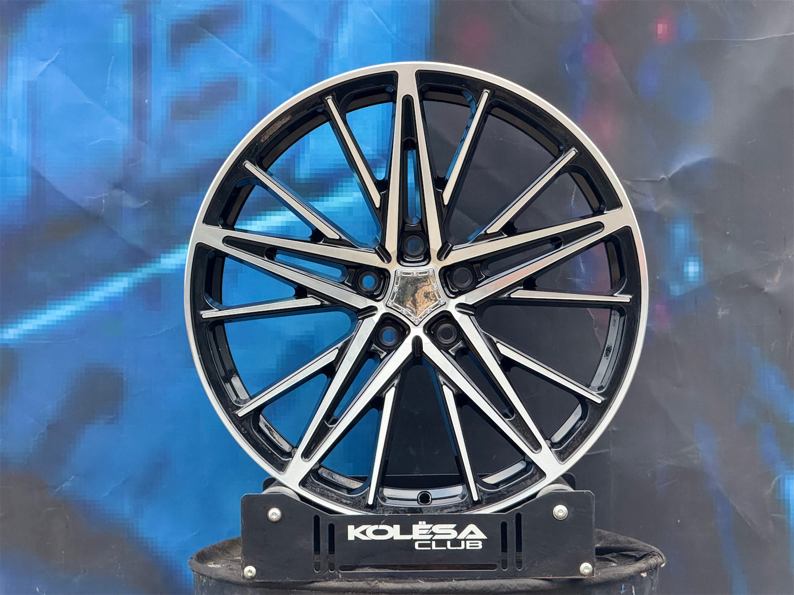 Комплект (4 шт) Vossen Design M-X6 9j-20 5*120 ET30 d72,6 GBF