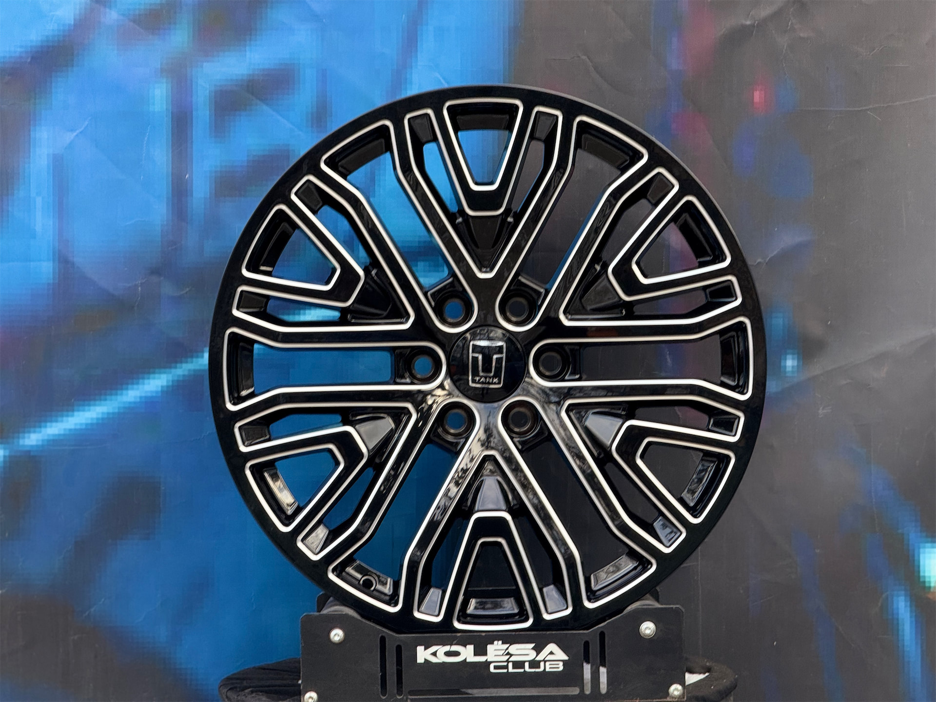 Комплект (4 шт) BW BWeels 0317 9j-22 6*139,7 ET24 d100,1 BSR