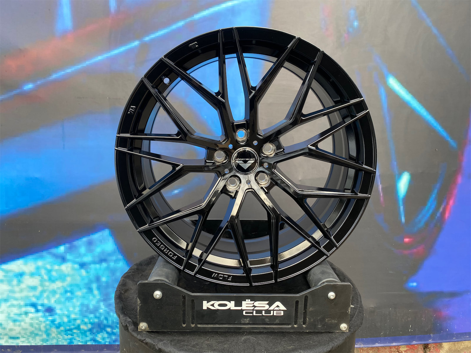 Vorsteiner Design VFF107 8j-17 5*114,3 ET38 d73,1 GB