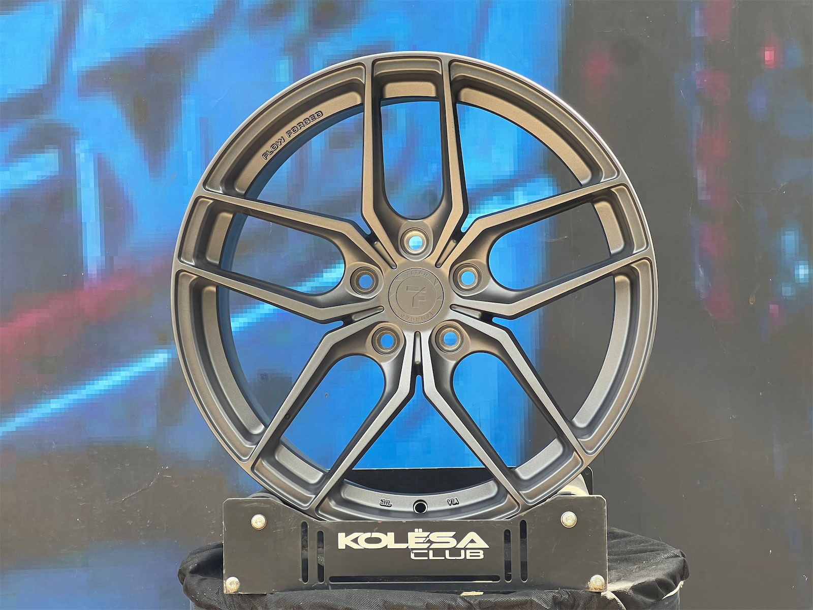 Комплект Titan Forged FA751 9,5j-19 5*120 et35 d72,6 и 8,5j-19 5*120 d72,6 MG