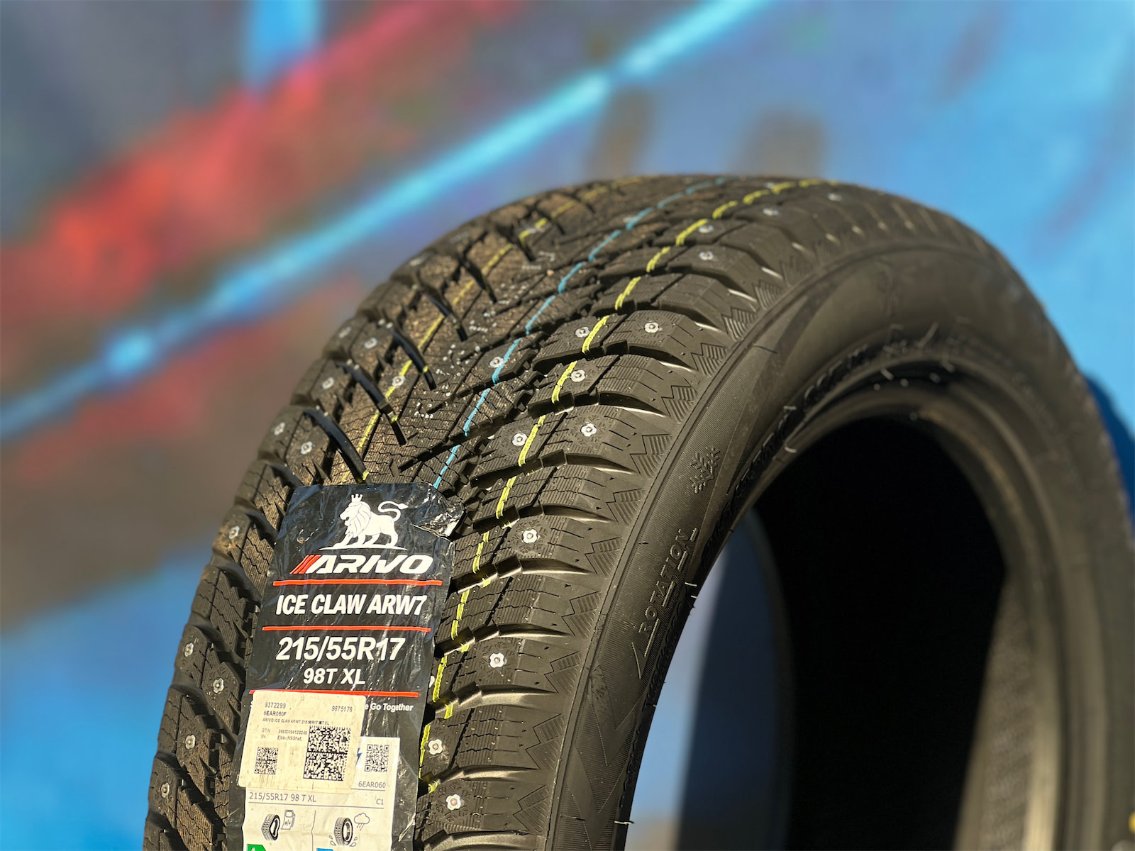 Комплект (4 шт) Arivo Ice Claw ARW7 215/55 R17 98T